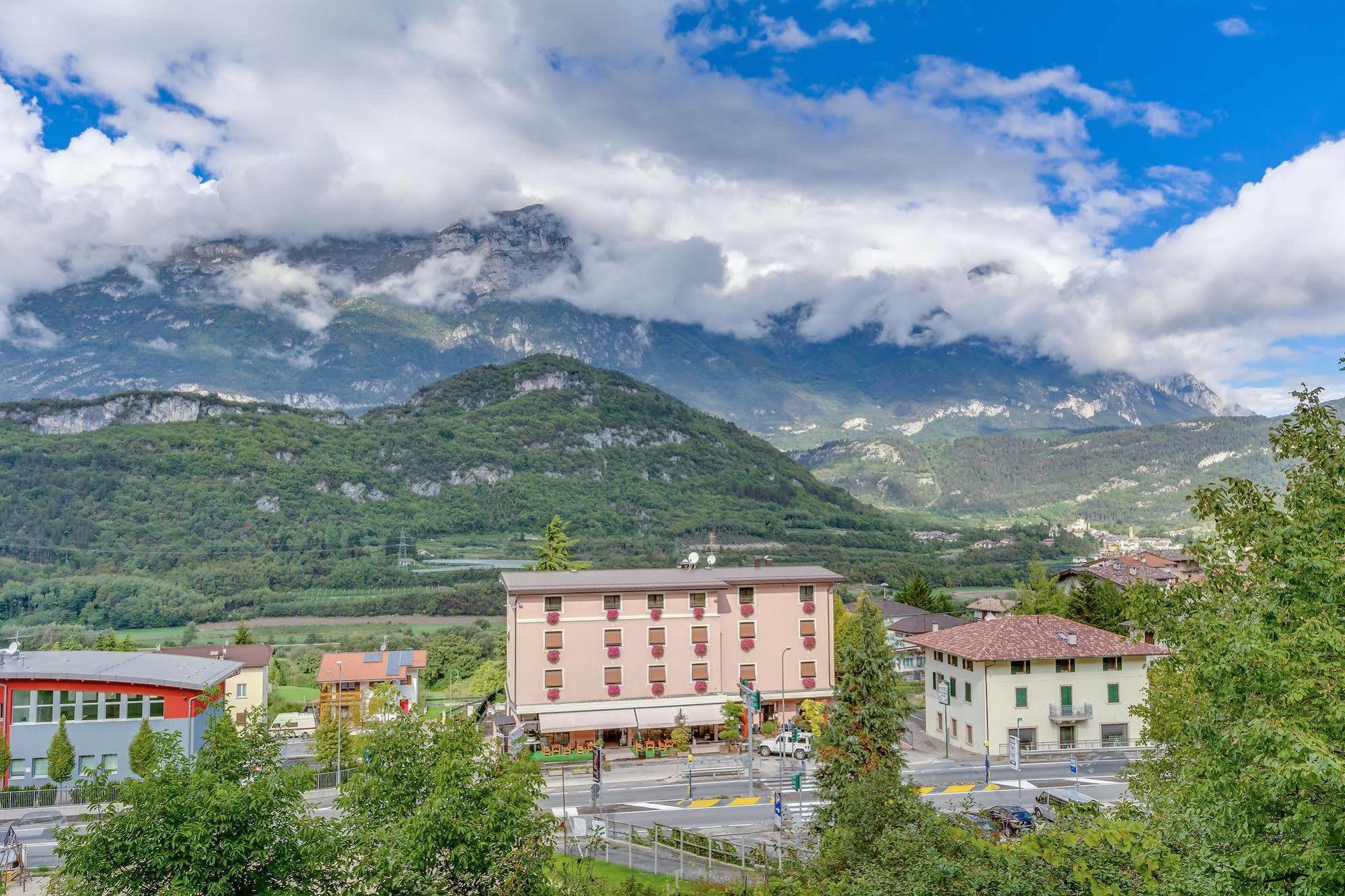 Hotel San Leonardo Vigolo Baselga Εξωτερικό φωτογραφία